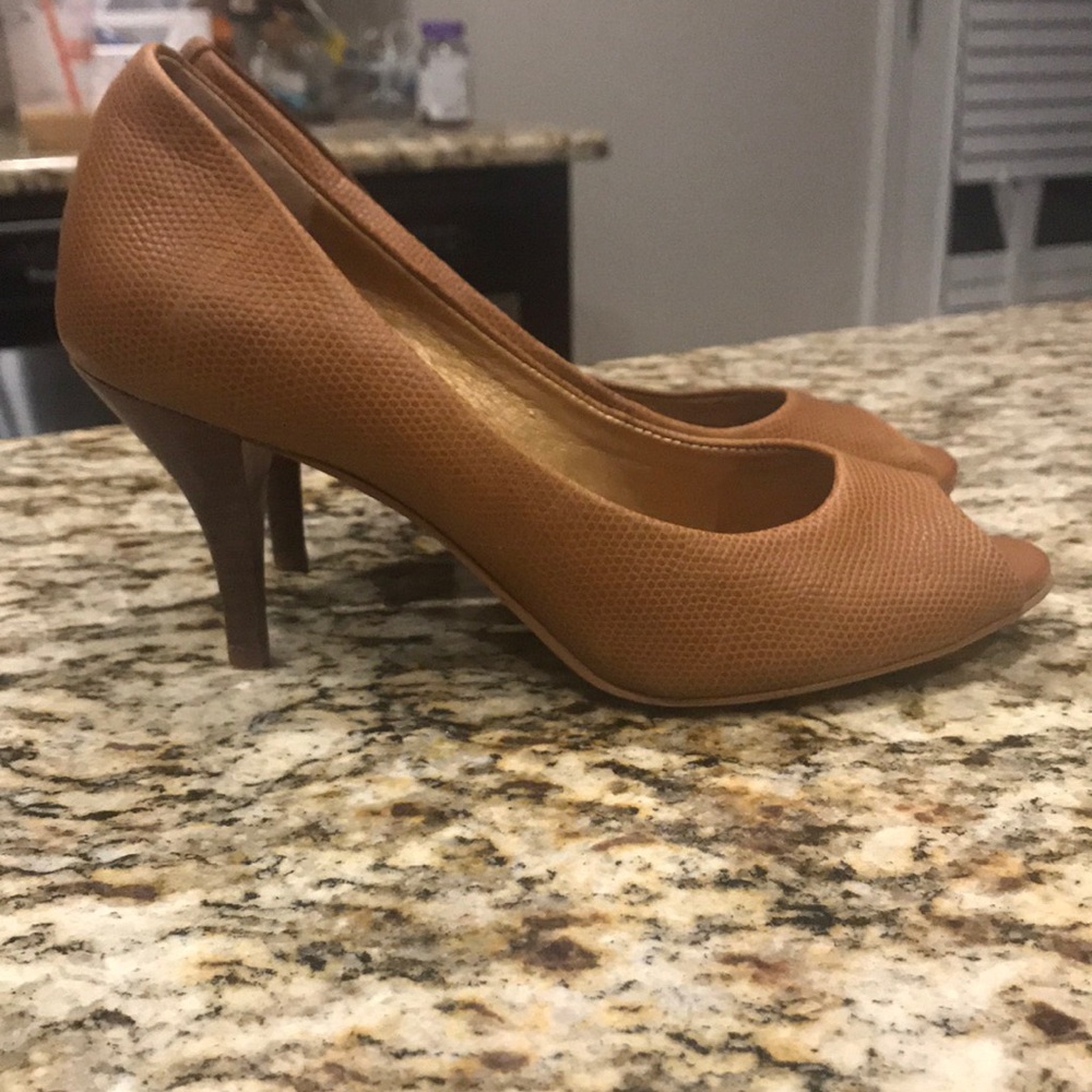 3” Banana Republic heels